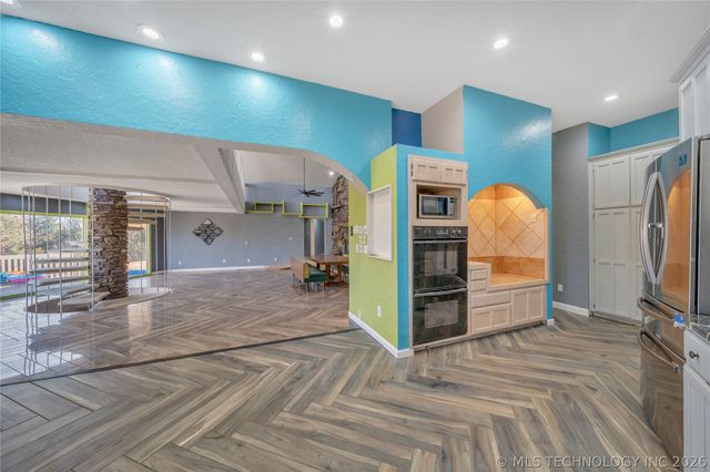 2229 N Cocomo Loop, Mannford, OK 74044