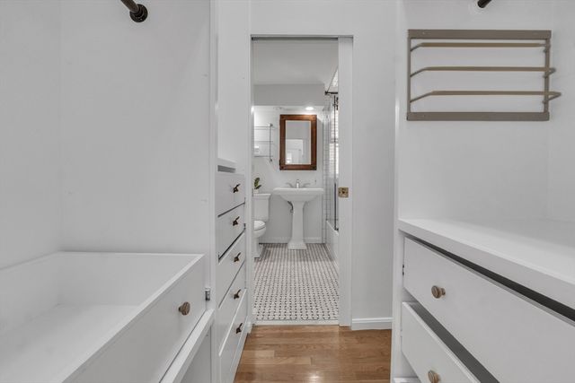 17 Cazenove St 404B, Boston, MA 02116