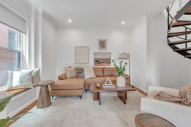 17 Cazenove St 404B, Boston, MA 02116