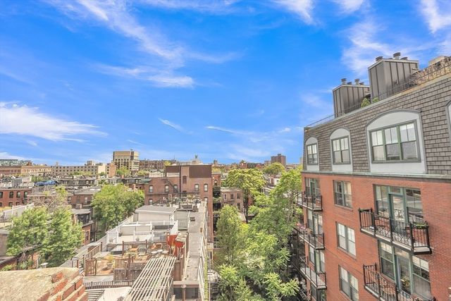 17 Cazenove St 404B, Boston, MA 02116