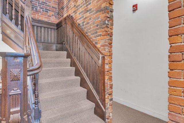 17 Cazenove St 404B, Boston, MA 02116