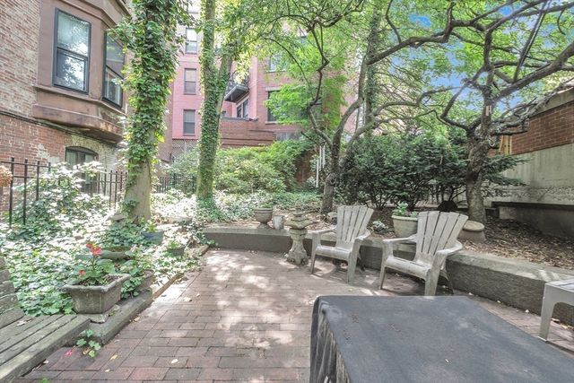 17 Cazenove St 404B, Boston, MA 02116