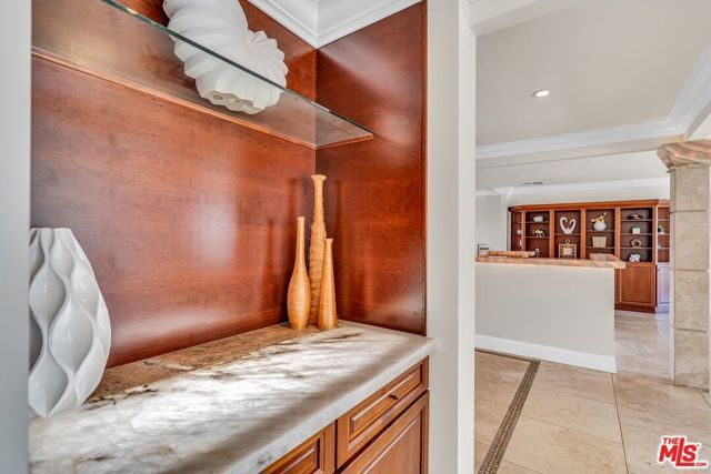 2177 Summitridge Drive, Beverly Hills, CA 90210