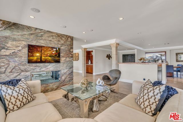 2177 Summitridge Drive, Beverly Hills, CA 90210