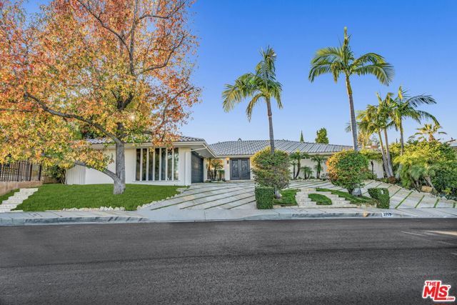 2177 Summitridge Drive, Beverly Hills, CA 90210