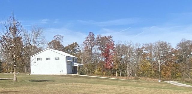 65 Gracie Lane, Russell Springs, KY 42642