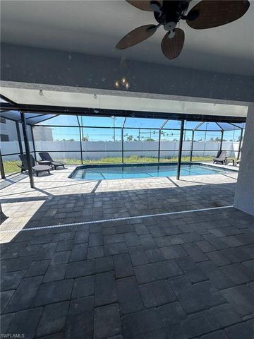 2926 SE Santa Barbara PL, Cape Coral, FL 33904