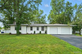 318 W 2nd Street N, Wright City, MO 63390