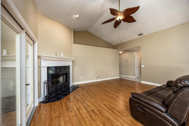 21073 NW 167TH PLACE, High Springs, FL 32643