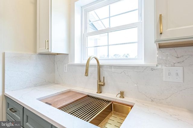 4 PREAKNESS DR, Ocean Pines, MD 21811