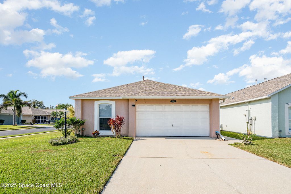 2188 Redwood Circle NE, Palm Bay, FL 32905