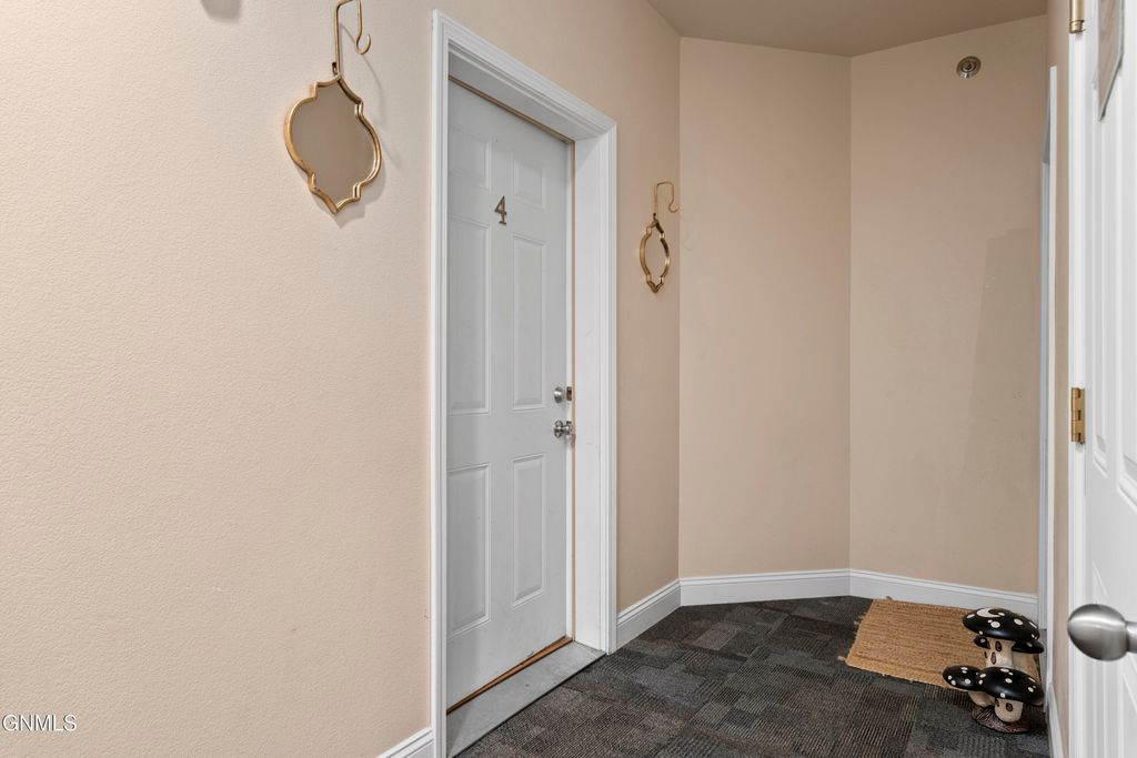 4912 Ottawa Street, Bismarck, ND 58503 photo 2