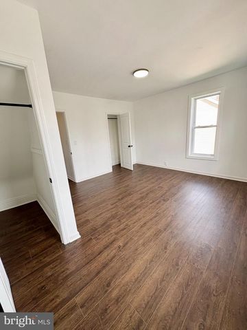 2002 FORSTER ST, Harrisburg, PA 17103