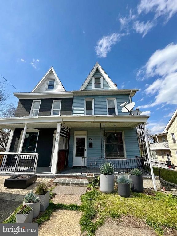 2002 FORSTER ST, Harrisburg, PA 17103