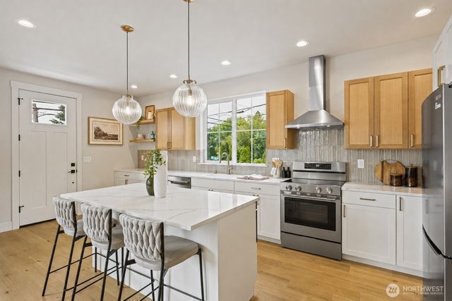 4146 3rd Avenue NW, Seattle, WA 98107