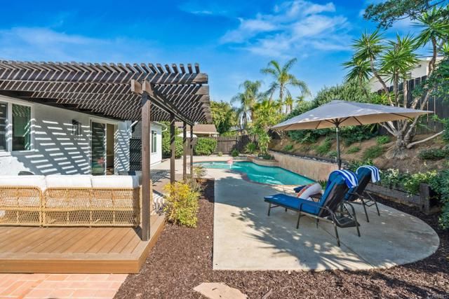 15103 Amso Street, Poway, CA 92064