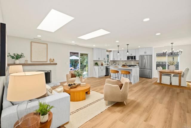 15103 Amso Street, Poway, CA 92064