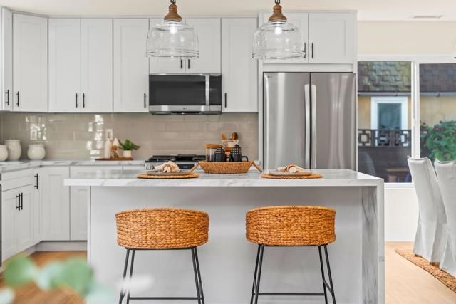 15103 Amso Street, Poway, CA 92064