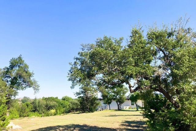 167 Gaucho WAY, Dripping Springs, TX 78620