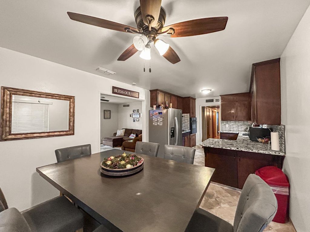 Image 7 of property listing at 3144 E Santa Ana Avenue, Fresno, CA 93726