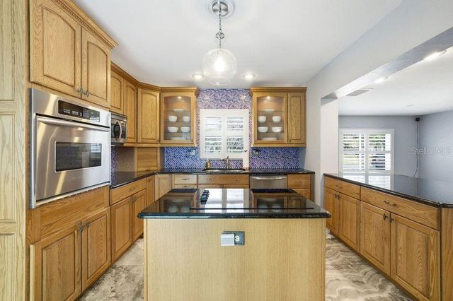6901 17TH LANE N, St Petersburg, FL 33702