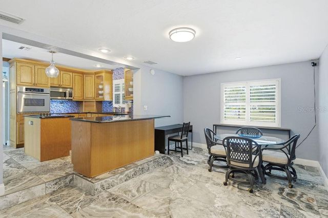 6901 17TH LANE N, St Petersburg, FL 33702