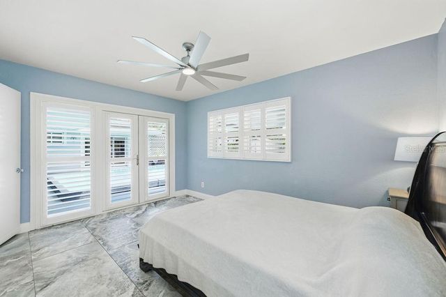 6901 17TH LANE N, St Petersburg, FL 33702