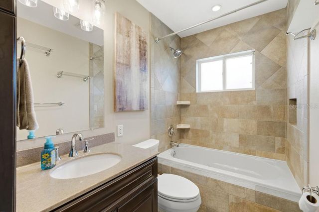 6901 17TH LANE N, St Petersburg, FL 33702