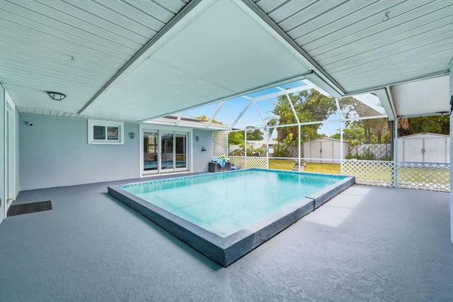 6901 17TH LANE N, St Petersburg, FL 33702