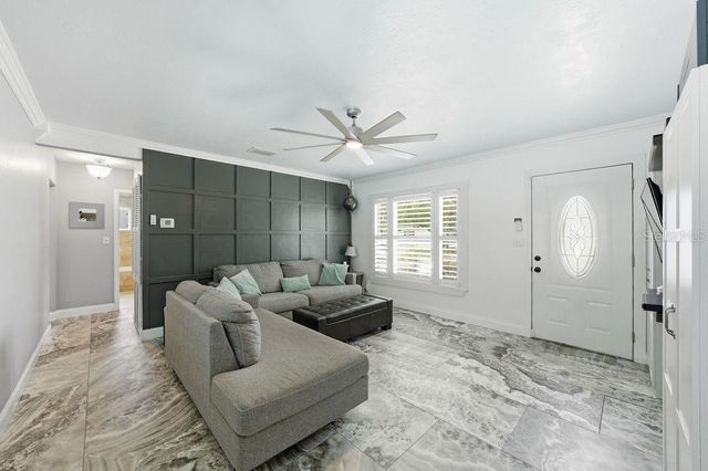 6901 17TH LANE N, St Petersburg, FL 33702