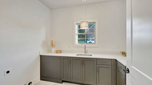 110 Cascade Dr, Winchester, TN 37398