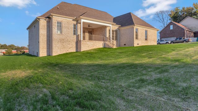 110 Cascade Dr, Winchester, TN 37398
