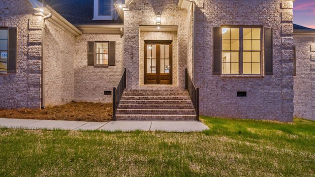 110 Cascade Dr, Winchester, TN 37398