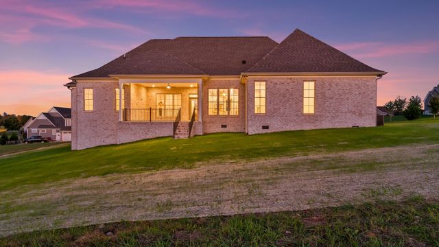 110 Cascade Dr, Winchester, TN 37398