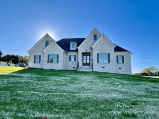 110 Cascade Dr, Winchester, TN 37398
