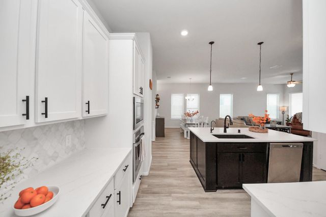 21323 Oakley Claremont Court, Magnolia, TX 77355