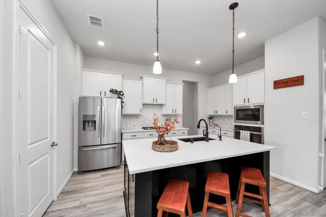 21323 Oakley Claremont Court, Magnolia, TX 77355