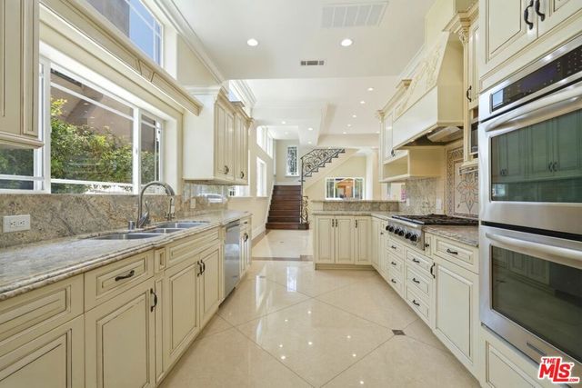 1510 Cardiff Avenue, Los Angeles, CA 90035