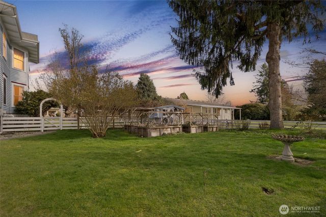 1333 Harrison Avenue, Blaine, WA 98230