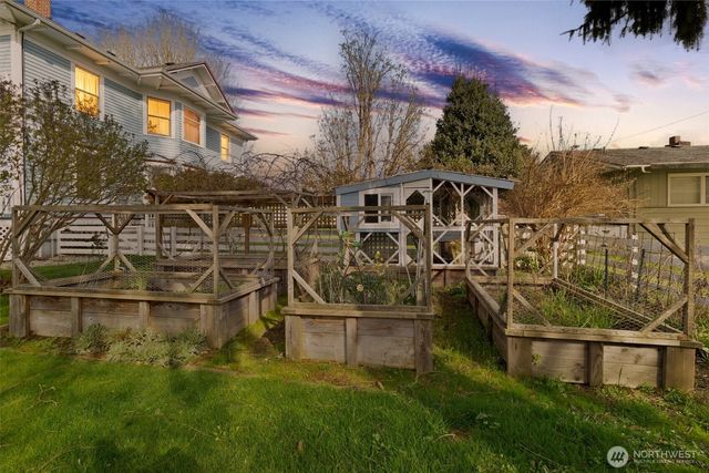 1333 Harrison Avenue, Blaine, WA 98230