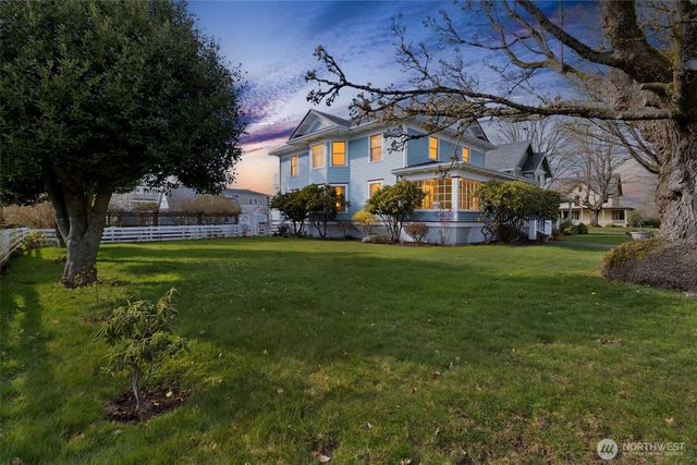 1333 Harrison Avenue, Blaine, WA 98230