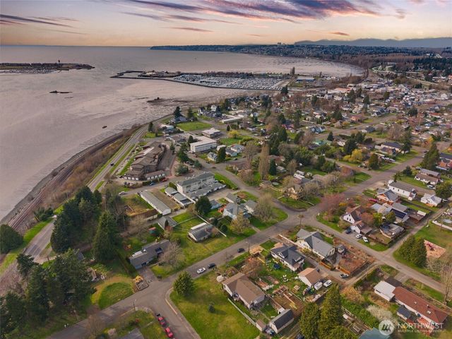 1333 Harrison Avenue, Blaine, WA 98230