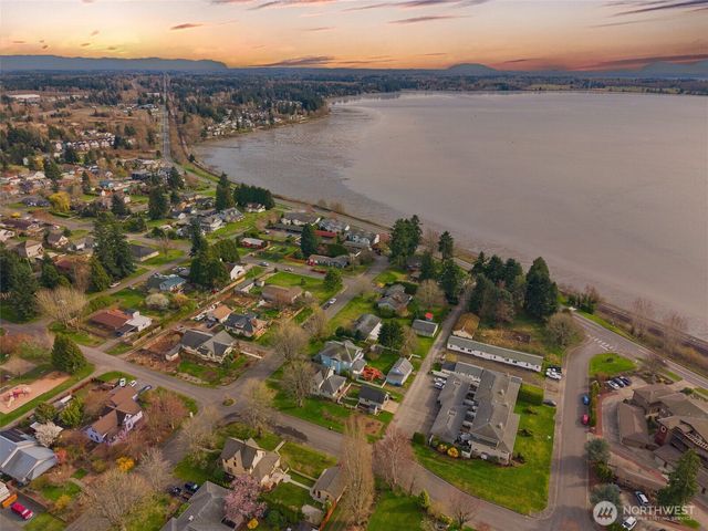 1333 Harrison Avenue, Blaine, WA 98230