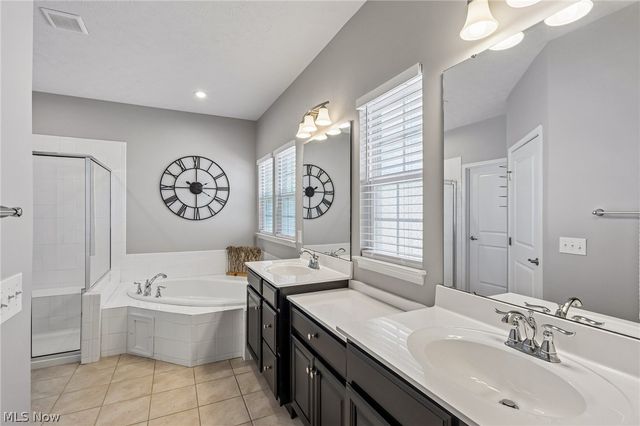 6853 Maplebrooke Trace, Medina, OH 44256
