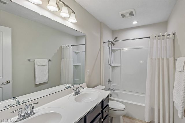 6853 Maplebrooke Trace, Medina, OH 44256