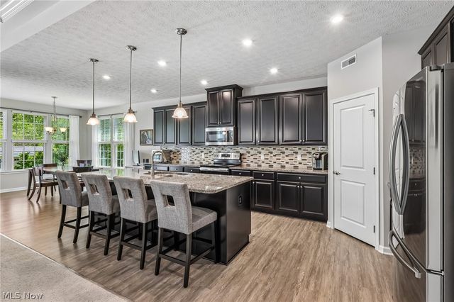 6853 Maplebrooke Trace, Medina, OH 44256