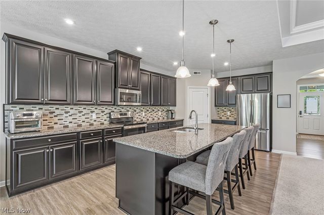6853 Maplebrooke Trace, Medina, OH 44256