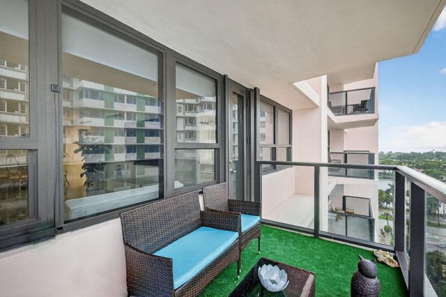 5225 Collins Avenue 1408, Miami Beach, FL 33140