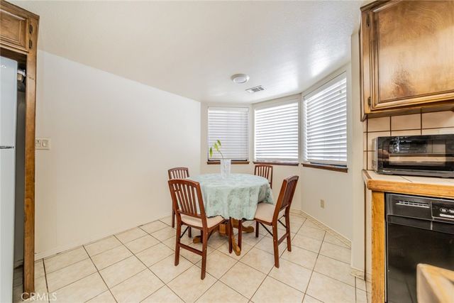 19951 US Highway 18, Apple Valley, CA 92307