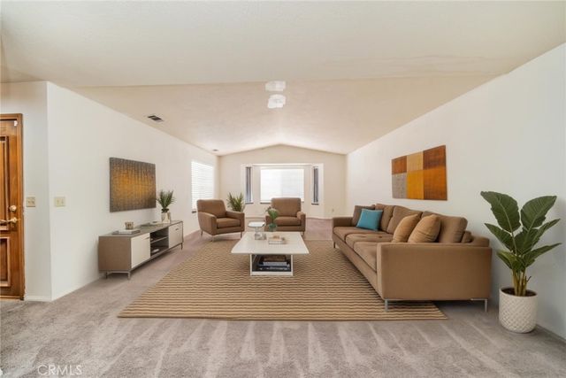 19951 US Highway 18, Apple Valley, CA 92307